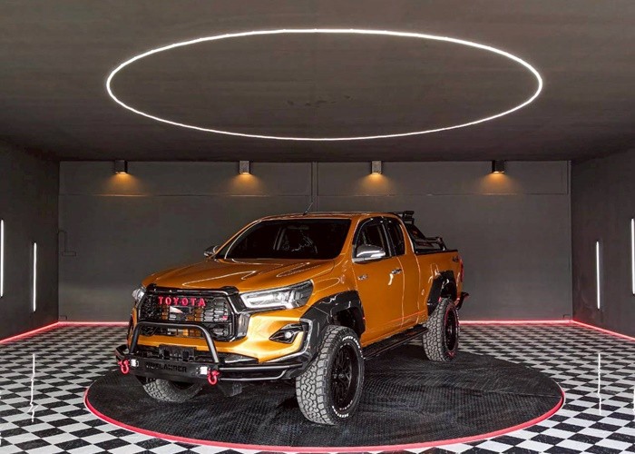TOYOTA