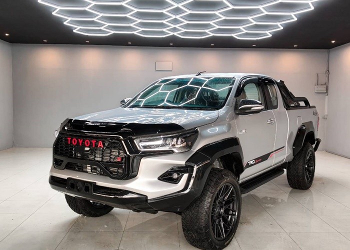 TOYOTA