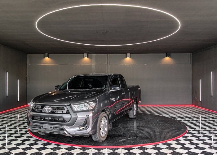 TOYOTA