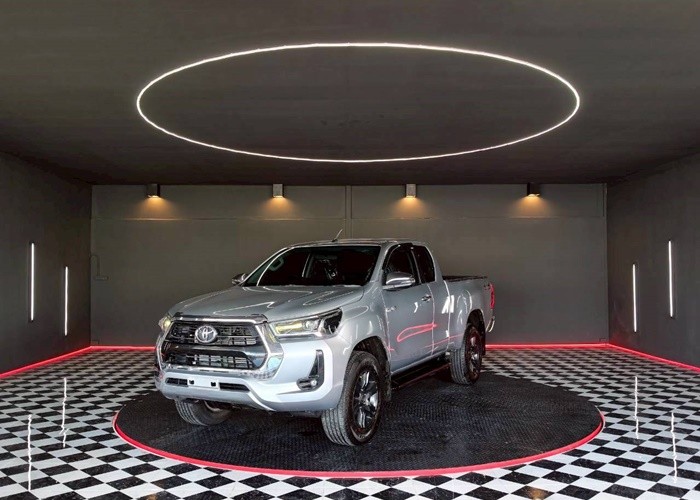 TOYOTA