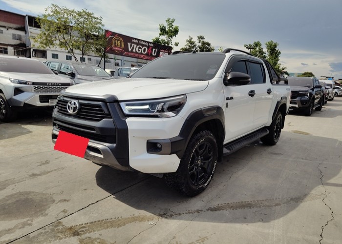 TOYOTA