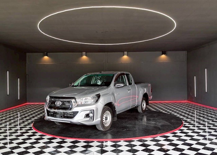 TOYOTA