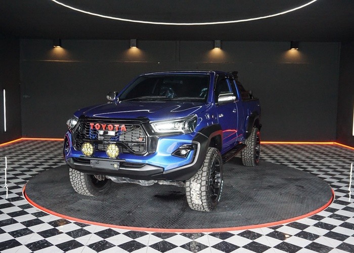 TOYOTA