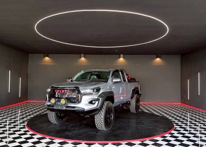 TOYOTA